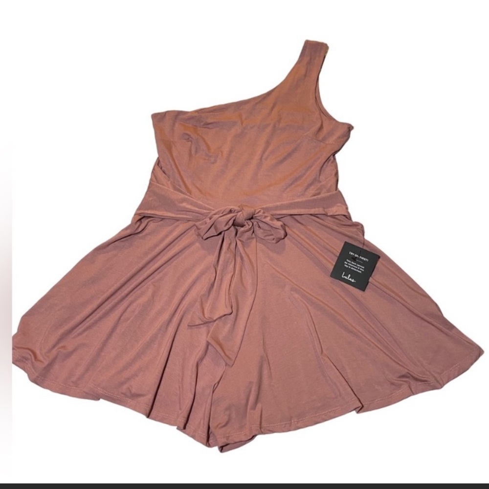 Lulus Sunny Soirée Mauve One Shoulder Tie Front Romper woman’s size large
